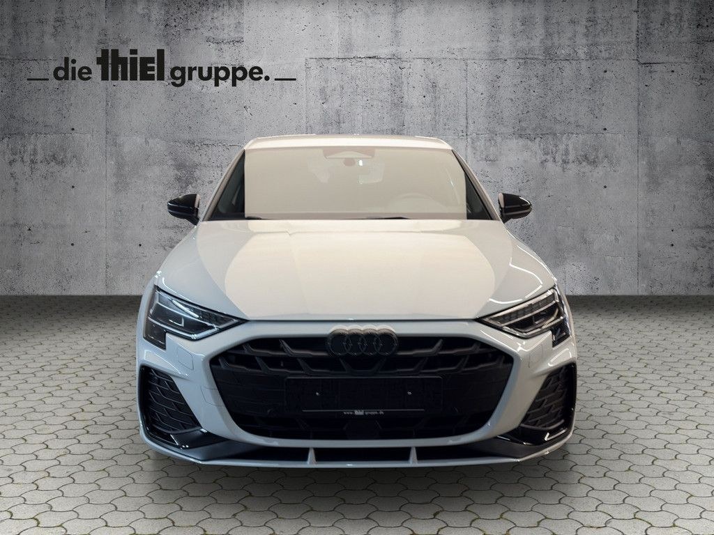 نمای دیگر آئودی A3 اسپورت بک S لاین TFSI 110 kW اس ترونیک