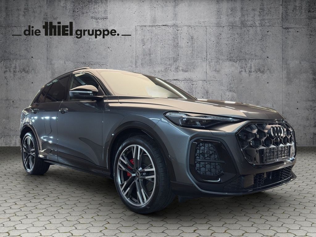 نمای دیگر آئودی Q5 SUV e-هیبرید کواترو