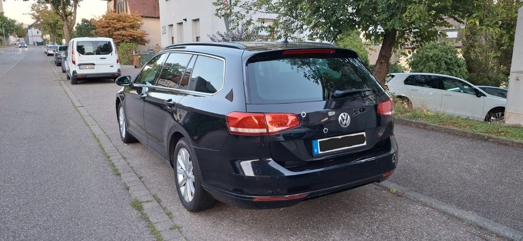 نمای دیگر فولکس واگن پاسات 2.0 TDI کامفورت لاین Pano ACC AHK