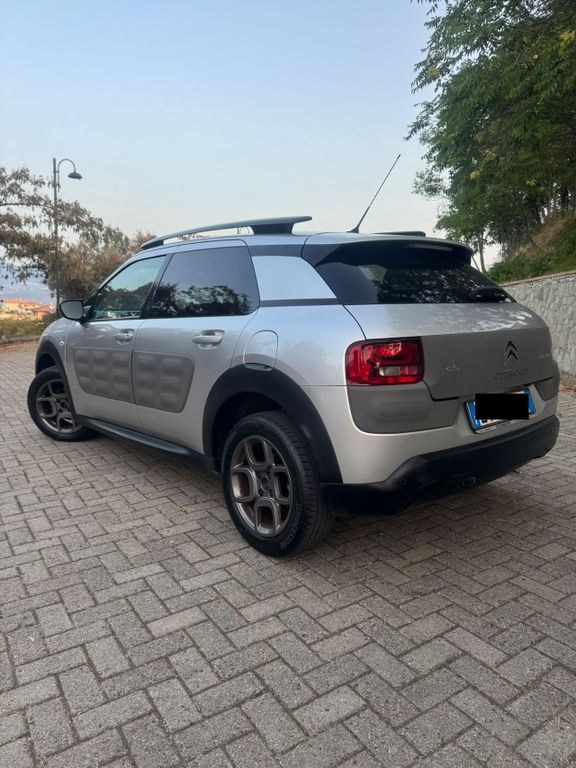 نمای دیگر سترون ستروئن C4 کاکتوس 1.2 بنزینا پیورتک 110Cv 201