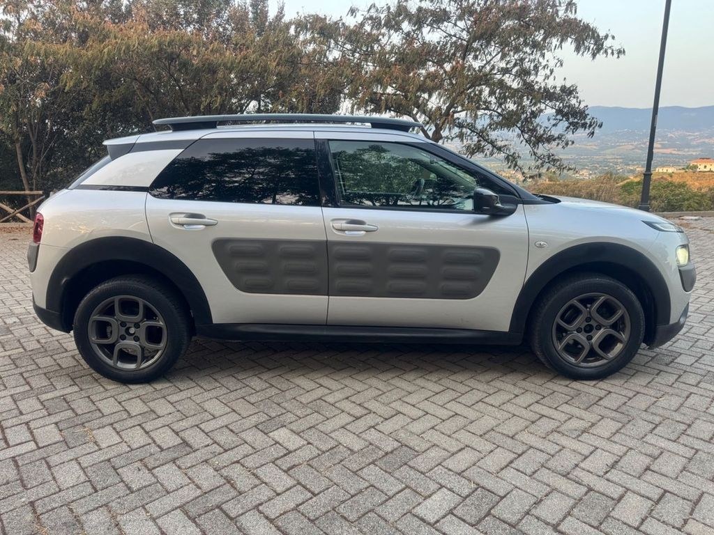 نمای دیگر سترون ستروئن C4 کاکتوس 1.2 بنزینا پیورتک 110Cv 201