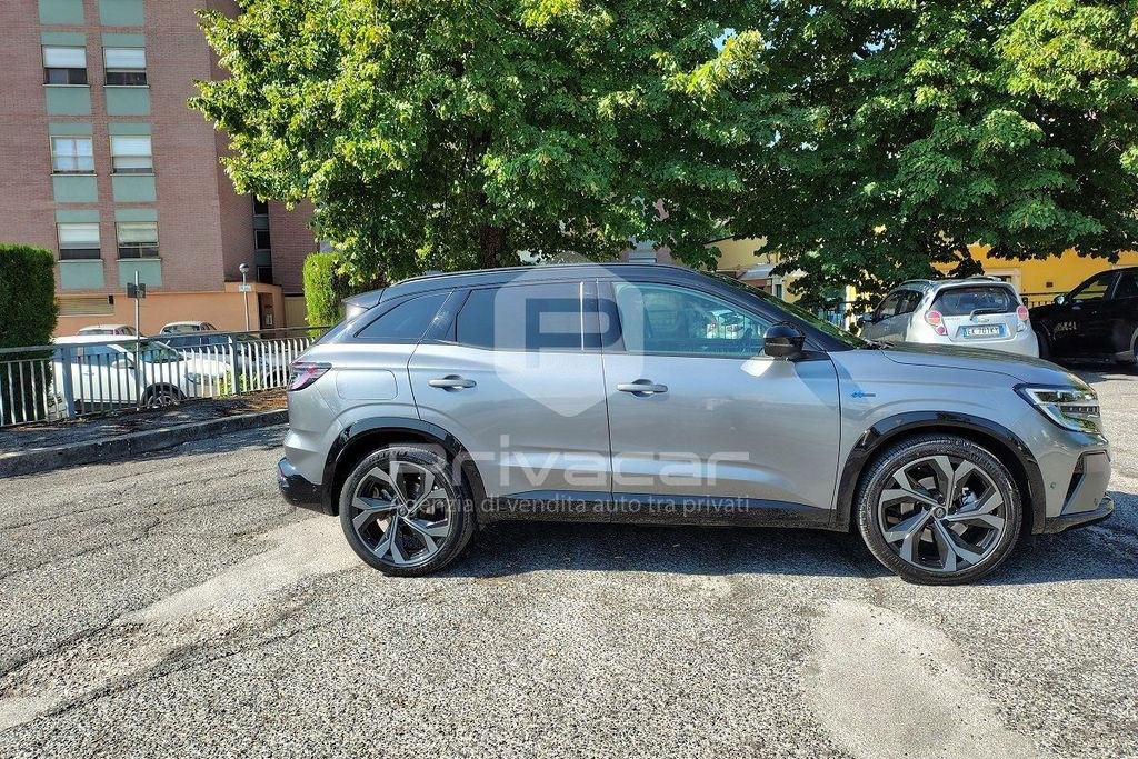 نمای دیگر رنو رنو استرال استرال فول هایبرید E-Tech 200 C