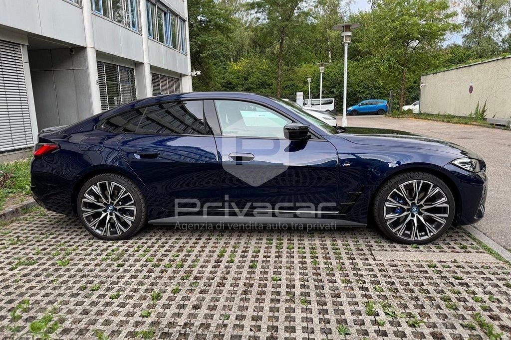 نمای دیگر دیگر بی ام و i4 M50 اسپورت
