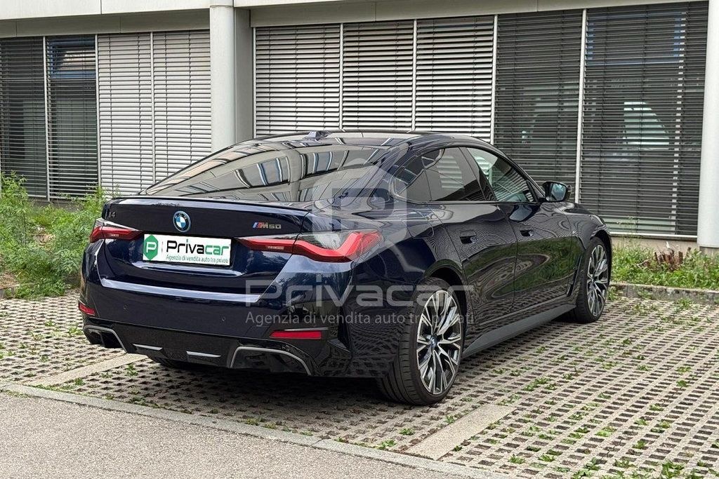 نمای دیگر دیگر بی ام و i4 M50 اسپورت