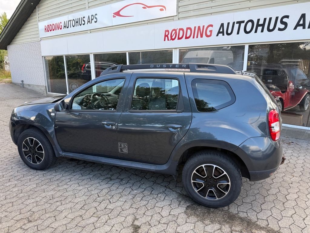 نمای دیگر داچیا داستر I پرستیژ 4x4
