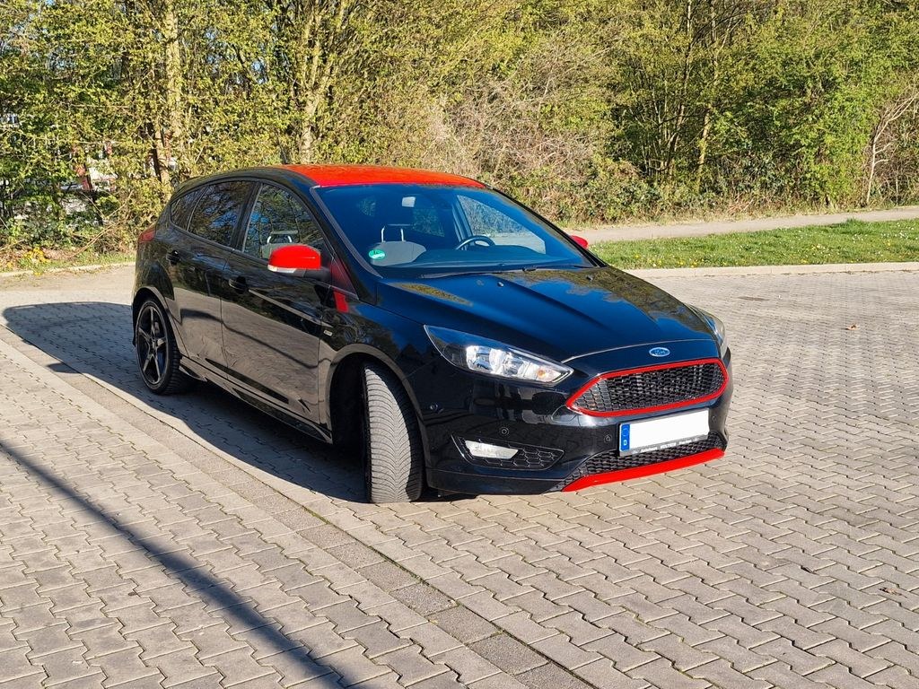 نمای دیگر فورد Focus 1,5 EcoBoost 110kW ST-Line ST-Line
