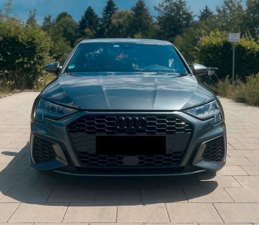 آئودی آئودی A3 8Y 35 TDI اس-لاین اس-ترونیک AHK/RFK/...