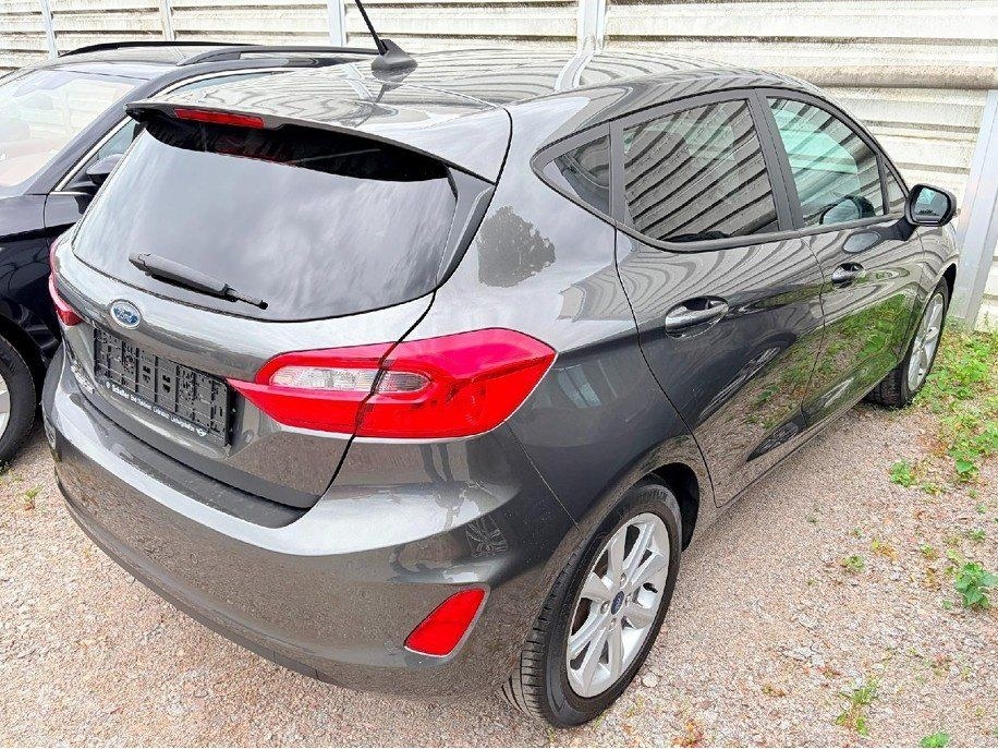 نمای دیگر فورد Fiesta 1.0 Cool & Connect Aut./TEMPOMAT/PDC/SHZ/