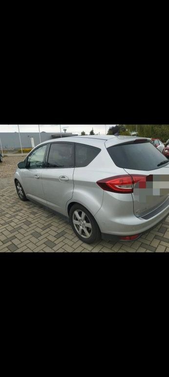 نمای دیگر فورد C-Max کول و کانکت