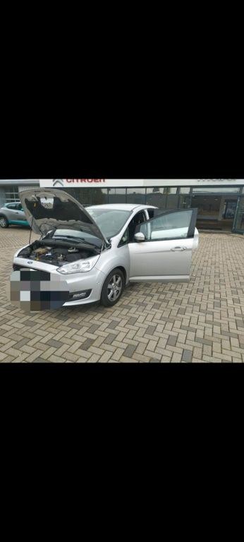 نمای دیگر فورد C-Max کول و کانکت