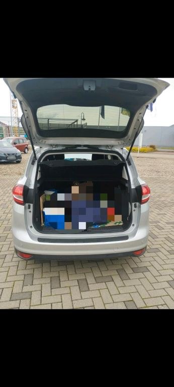 نمای دیگر فورد C-Max کول و کانکت