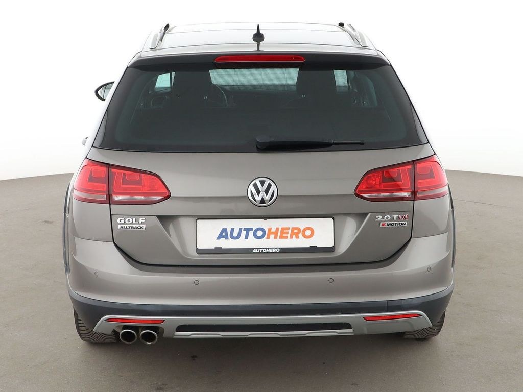 نمای دیگر فولکس واگن گلف VII 2.0 TDI 4Motion BlueMotion Tech