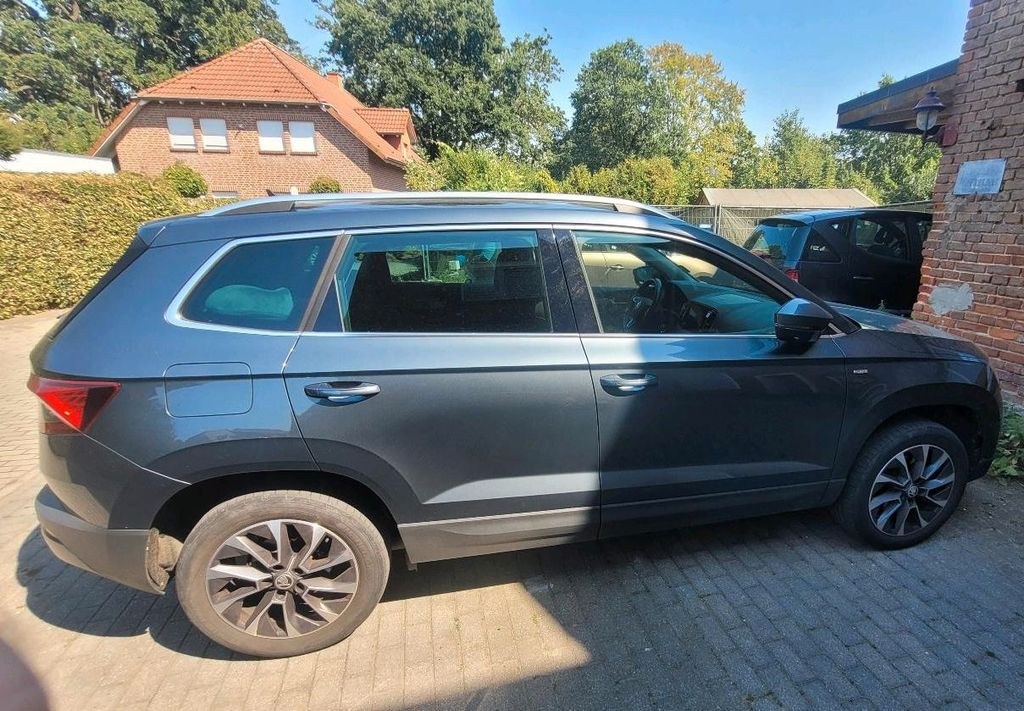 نمای دیگر اشکودا اشکودا کاروک 1.6 TDI DSG اتوماتیک | TÜV 07...