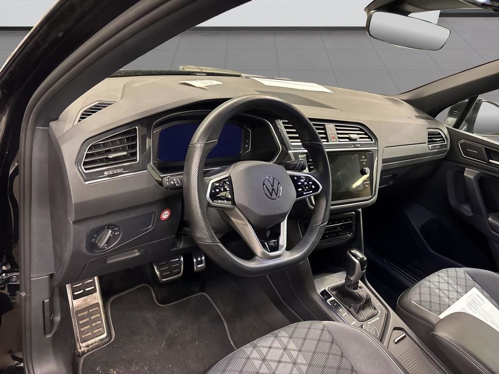 نمای دیگر فولکس واگن تیگوان 2.0 TSI DSG R-Line 4Motion هارمن*ماتریکس*