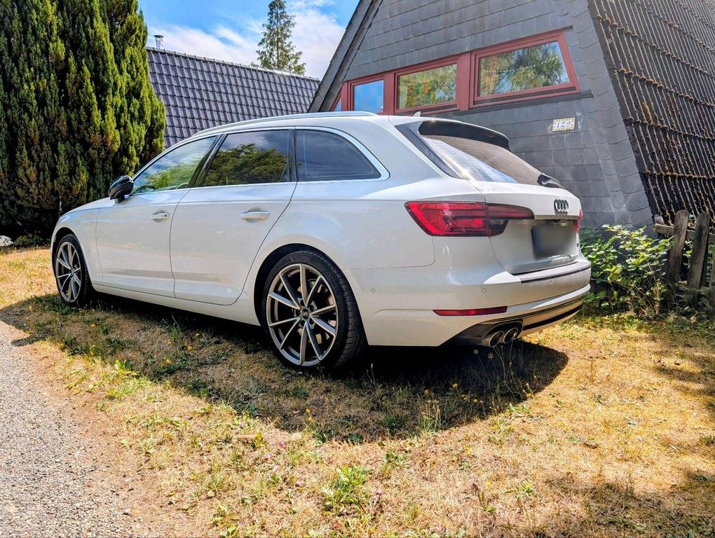 نمای دیگر آئودی A4 3,0 TDI 320 PS TÜV نو مگا تجهیزات...