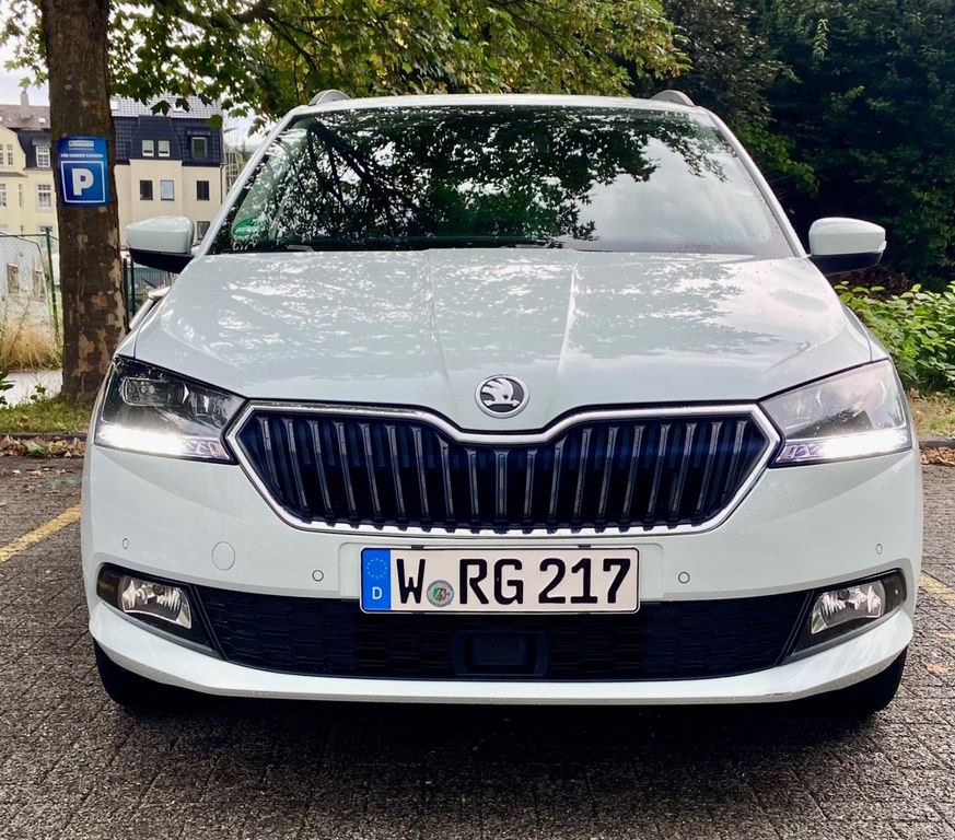 نمای دیگر اشکودا فابیا 1.0l TSI 81kW سولیل کومبیبی سولیل
