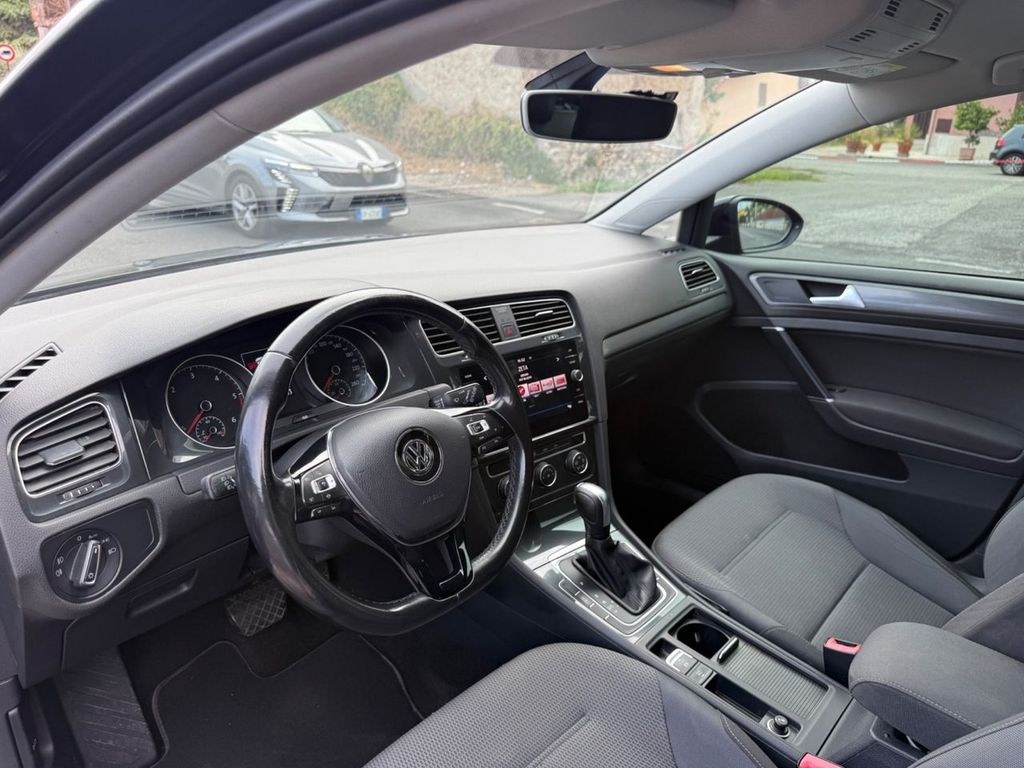 نمای دیگر فولکس واگن گلف 7.5 - 2.0 TDI DSG 5 در 150cv - Su