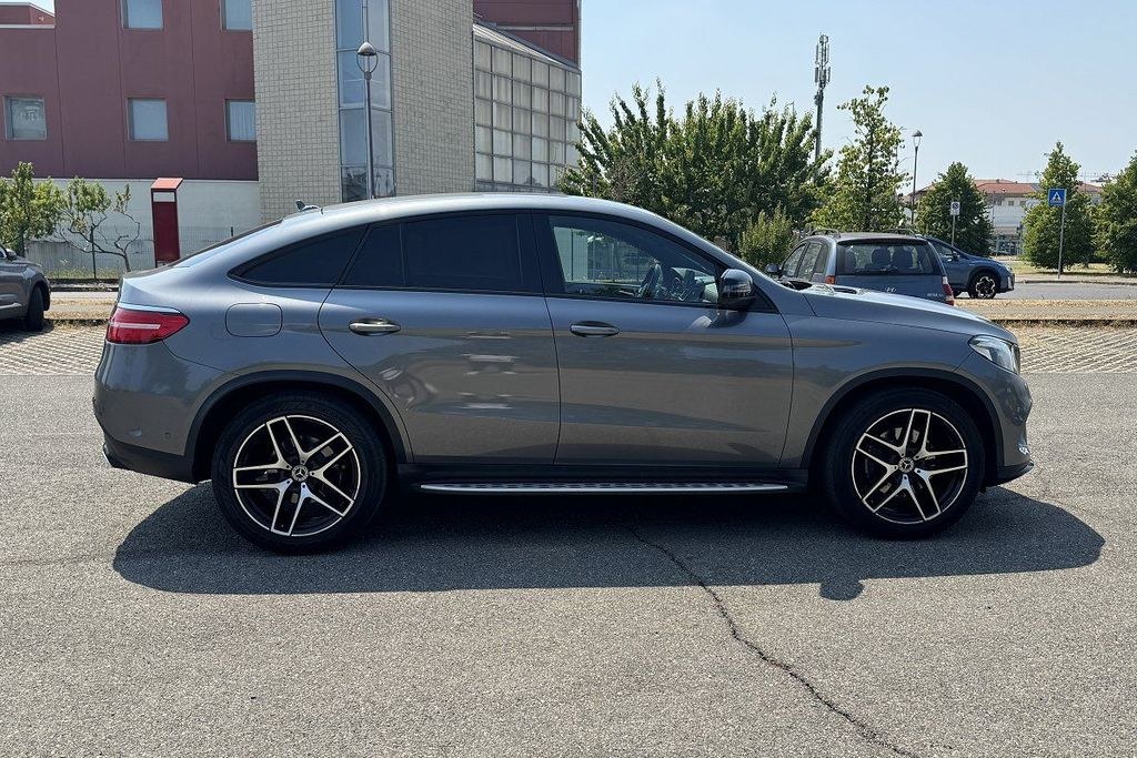 نمای دیگر مرسدس بنز مرسدس GLE 350 d 4Matic کوپه پریمیوم