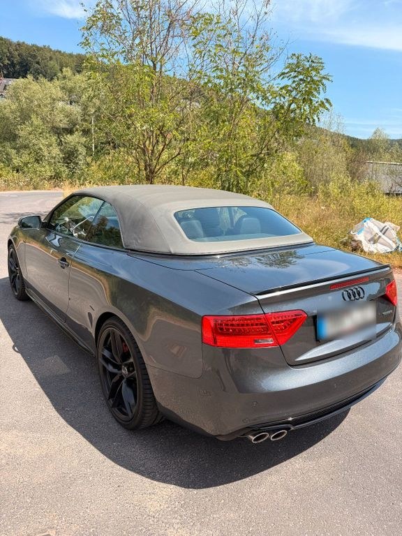 نمای دیگر آئودی A5 کابریولت 3.0 TDI کواترو