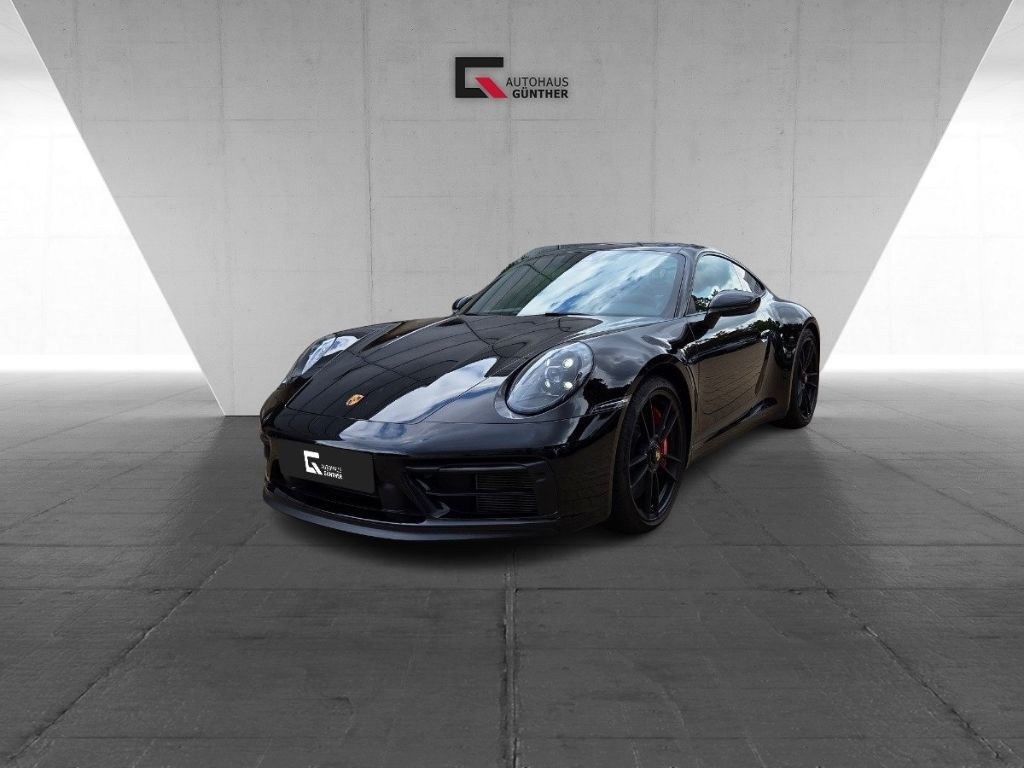 پورشه 992 GTS 3.0 Coupe Chrono Sportabgas Schiebedach