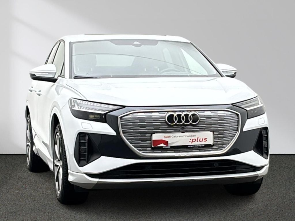 نمای دیگر آئودی Q4 e-tron اسپورت بک 40 HUD ACC دیجی-کوکپیت نوی