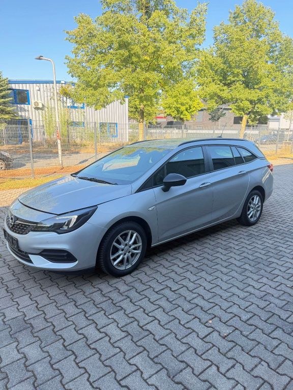 Opel Astra 1.5D, 2022, Automatik LED Schec...