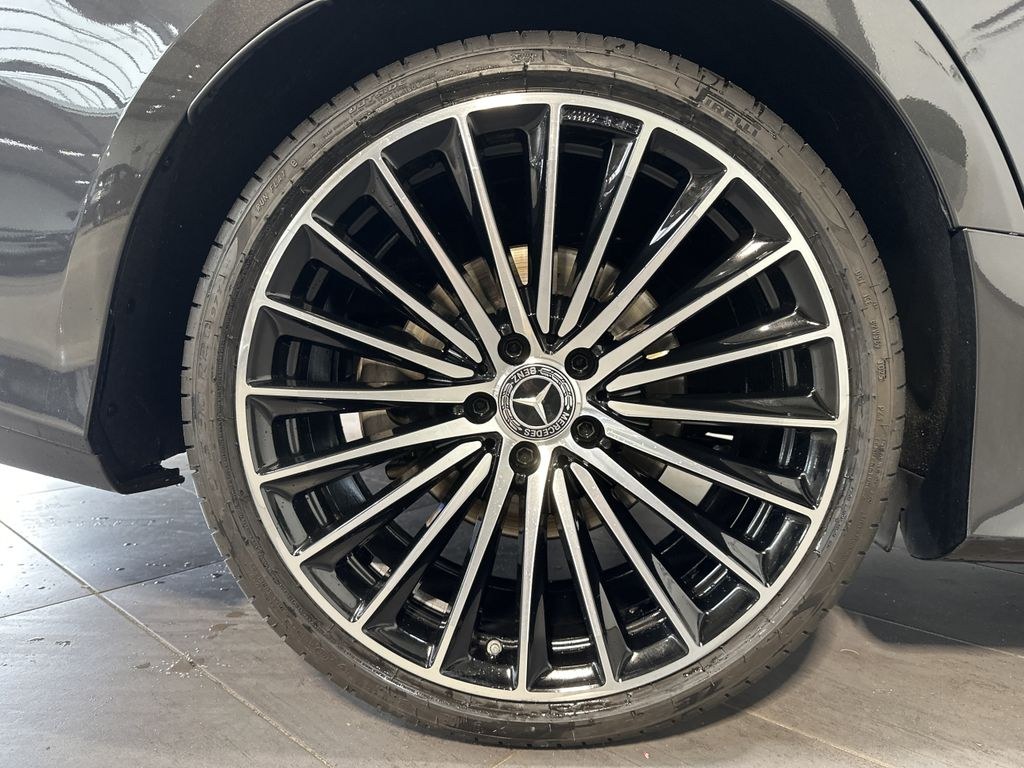 نمای دیگر مرسدس بنز CLS 400 d 4Matic AMG-لاین ناوی+LED+پانوراما+20ZO