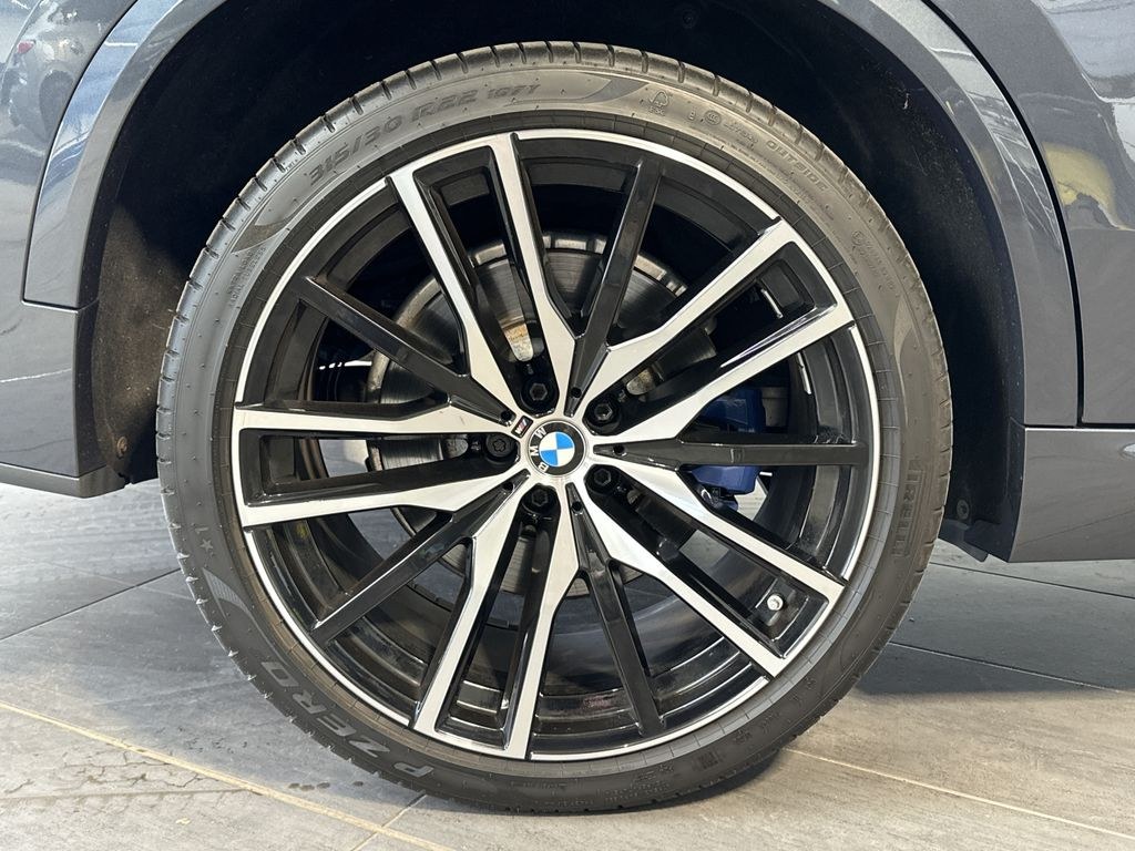 نمای دیگر بی ام و X5 M50 NAV+LASER+AHK+HEAD-UP+22ZOLL+PANO+360GRAD