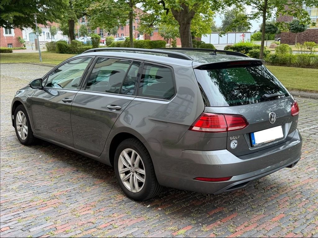 نمای دیگر فولکس واگن گلف 7 واریانت 1,6 TDI - TÜV جدید تا 08/28
