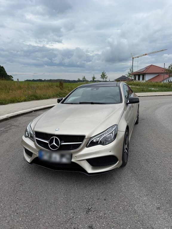 مرسدس بنز مرسدس E250d AMG پاکت، نایت پاکت
