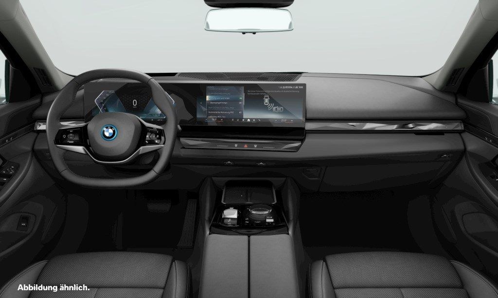 نمای دیگر بی ام و i5 eDrive40 HUD RFK NAVI LED