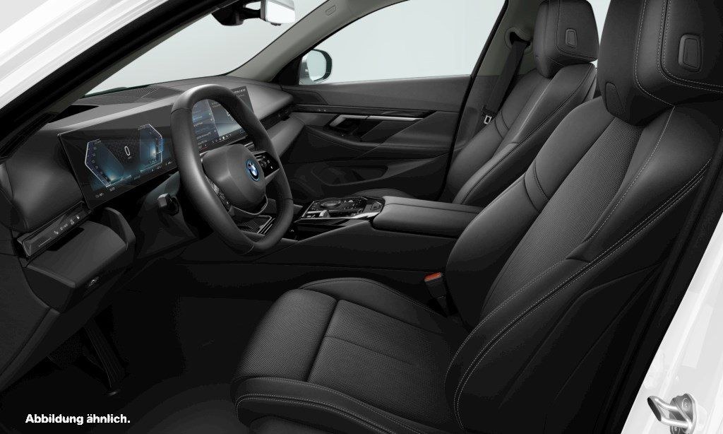 نمای دیگر بی ام و i5 eDrive40 HUD RFK NAVI LED
