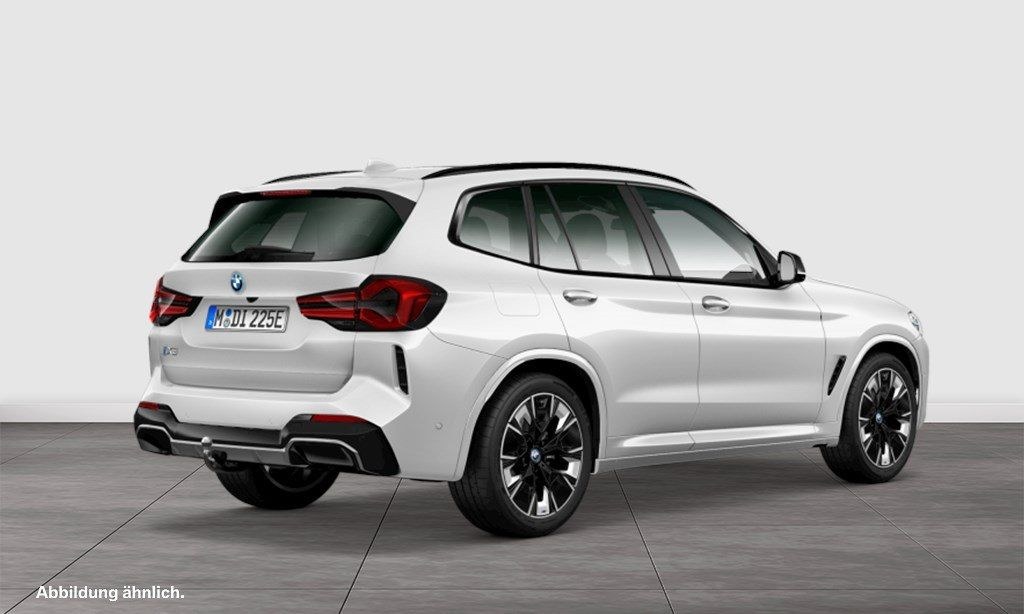 نمای دیگر بی ام و iX3 HUD PANO ACC AHK 360°دوربین RFK NAVI گرمکن