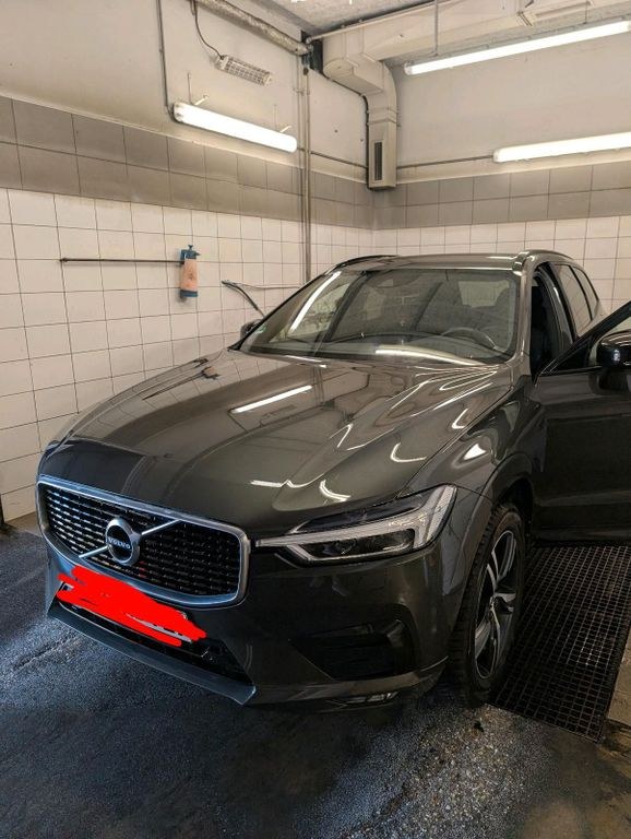 نمای دیگر ولوو XC 60 R-Desing