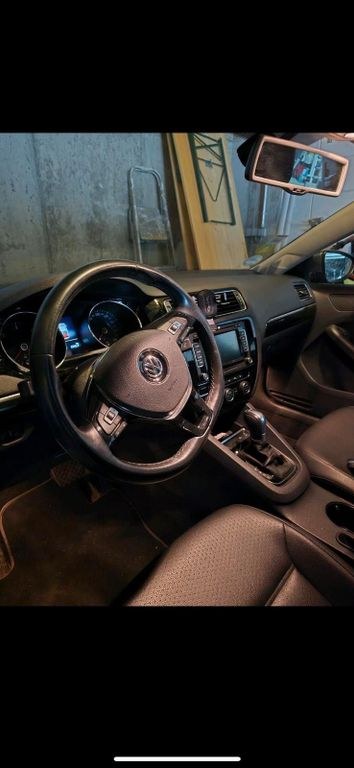 نمای دیگر فولکس واگن فولکس واگن جتا 2.0 TDI DSG بلوموشن تکنولوژی