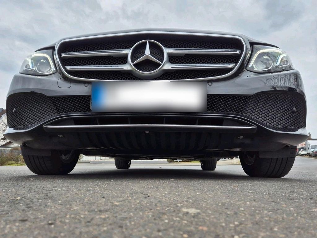 نمای دیگر مرسدس بنز مرسدس بنز E220d w213