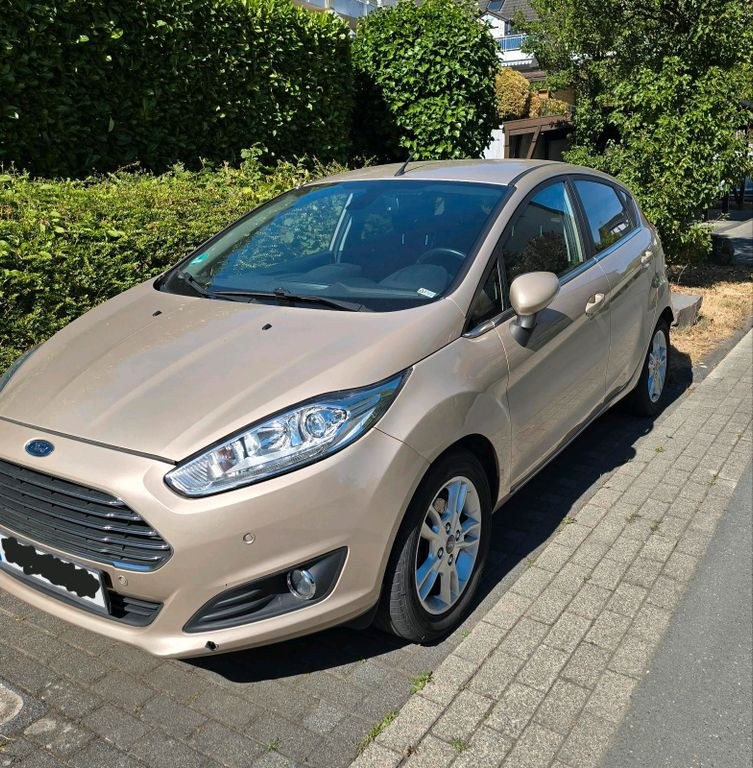 نمای دیگر فورد فیستا تیتانیوم 1,0 EcoBoost