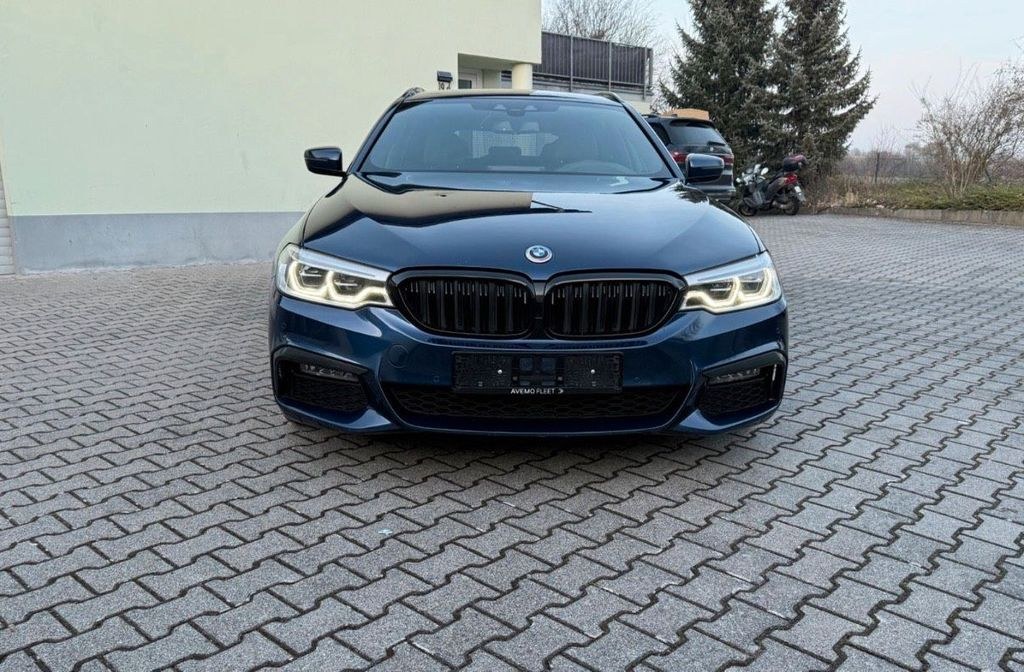 نمای دیگر بی ام و 520 d تورینگ M اسپورت | کم (ST/KW) & B...