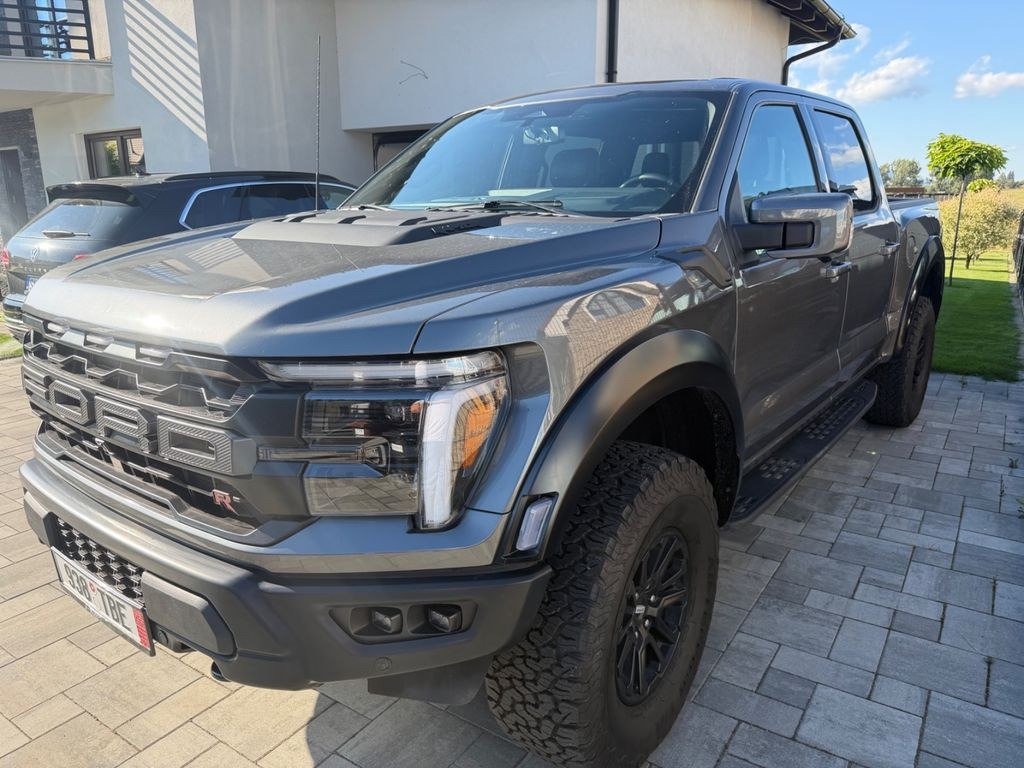 نمای دیگر فورد F 150 رپتور