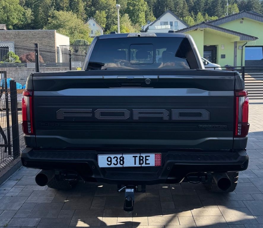 نمای دیگر فورد F 150 رپتور