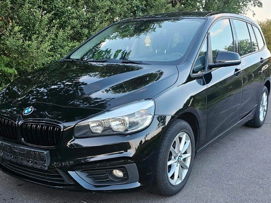 بی ام و 218d گرن تورر 7 نفره