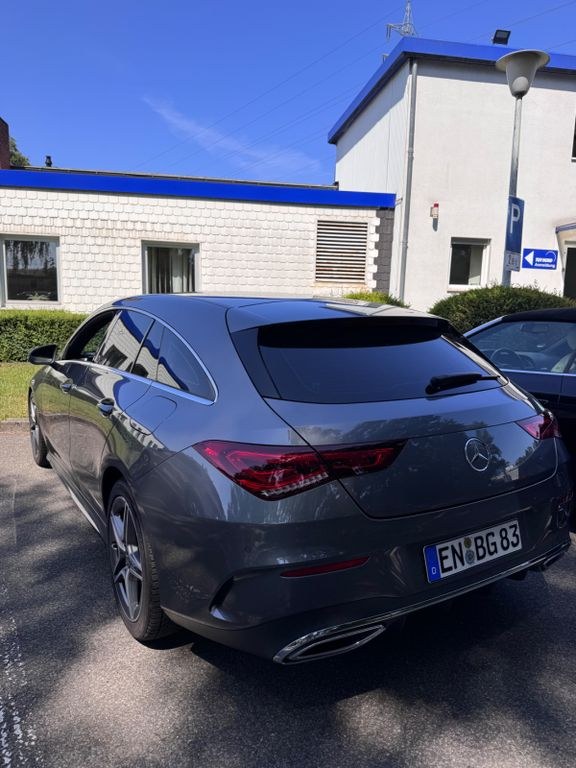 نمای دیگر مرسدس بنز CLA 220 شوتینگ بریک *AMG-لاین*