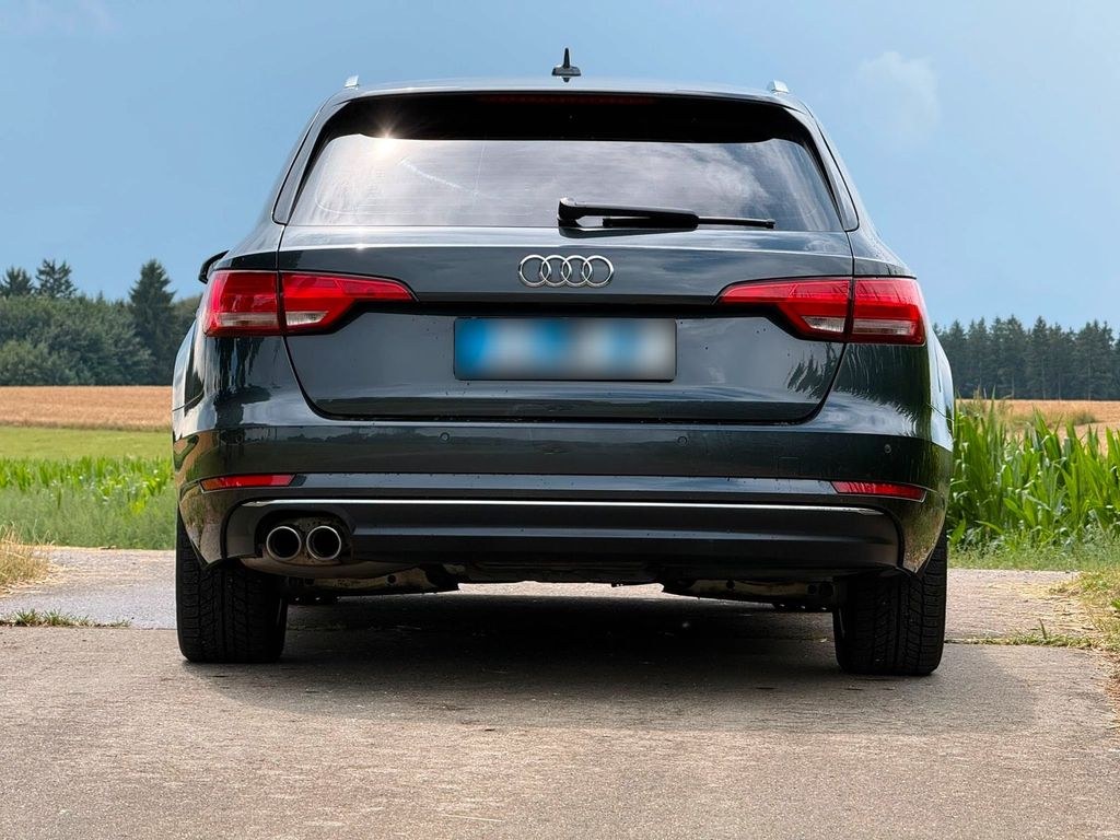 نمای دیگر آئودی A4 Avant 190PS Hu/Au 3-28