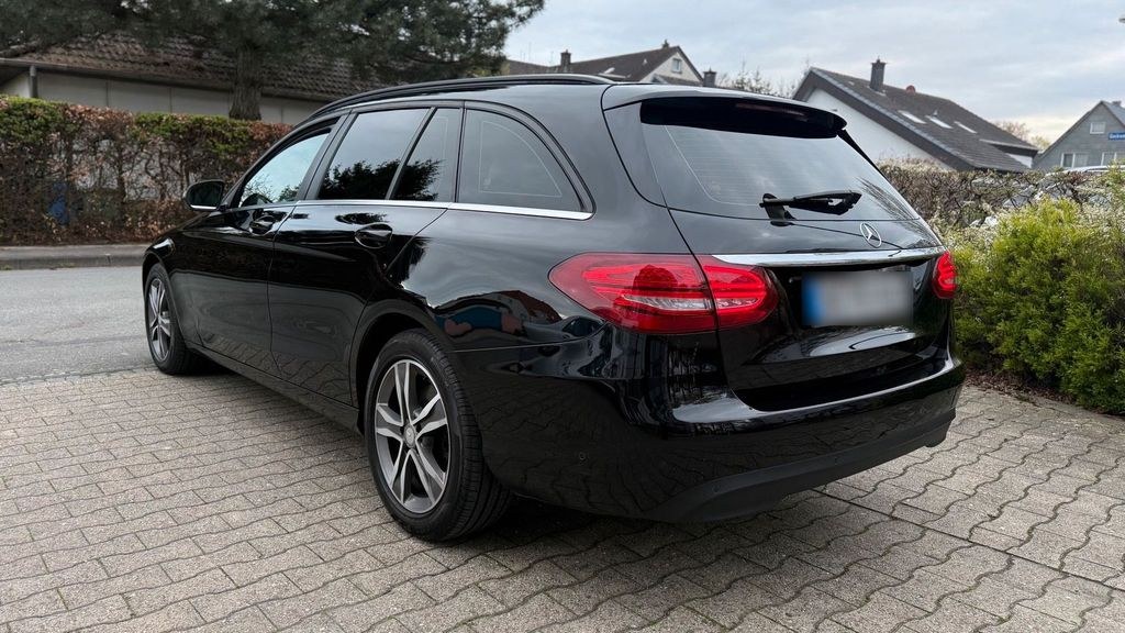 نمای دیگر مرسدس بنز مرسدس بنز C220 CDI تی مدل کومبی