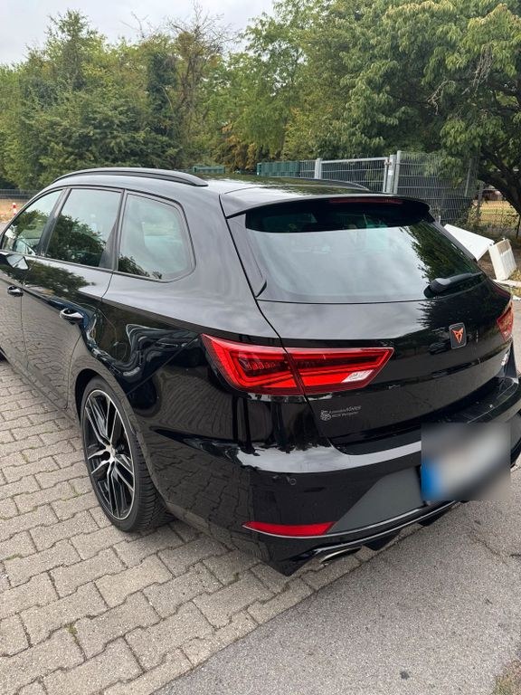 سیات سیات لئون کوپرا 300st 4drive