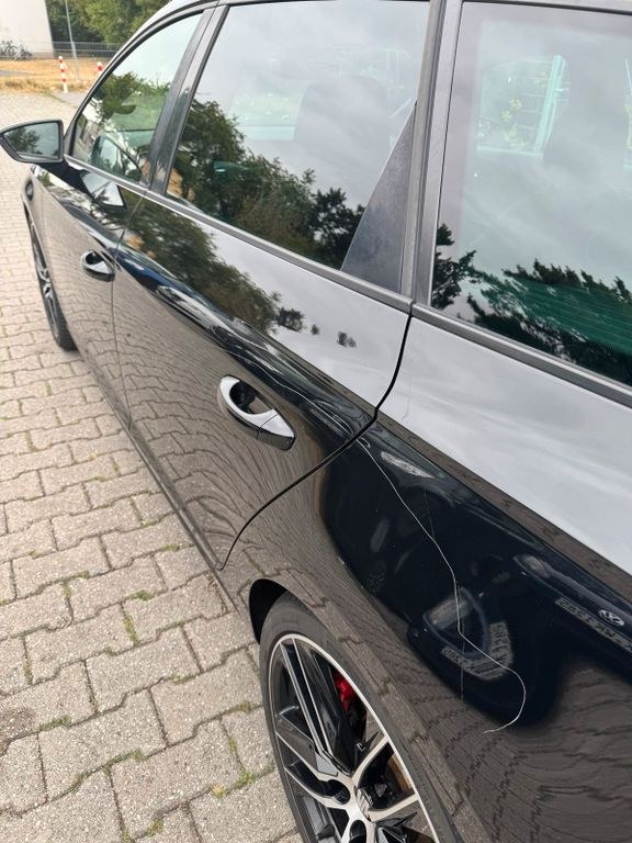 نمای دیگر سیات سیات لئون کوپرا 300st 4drive