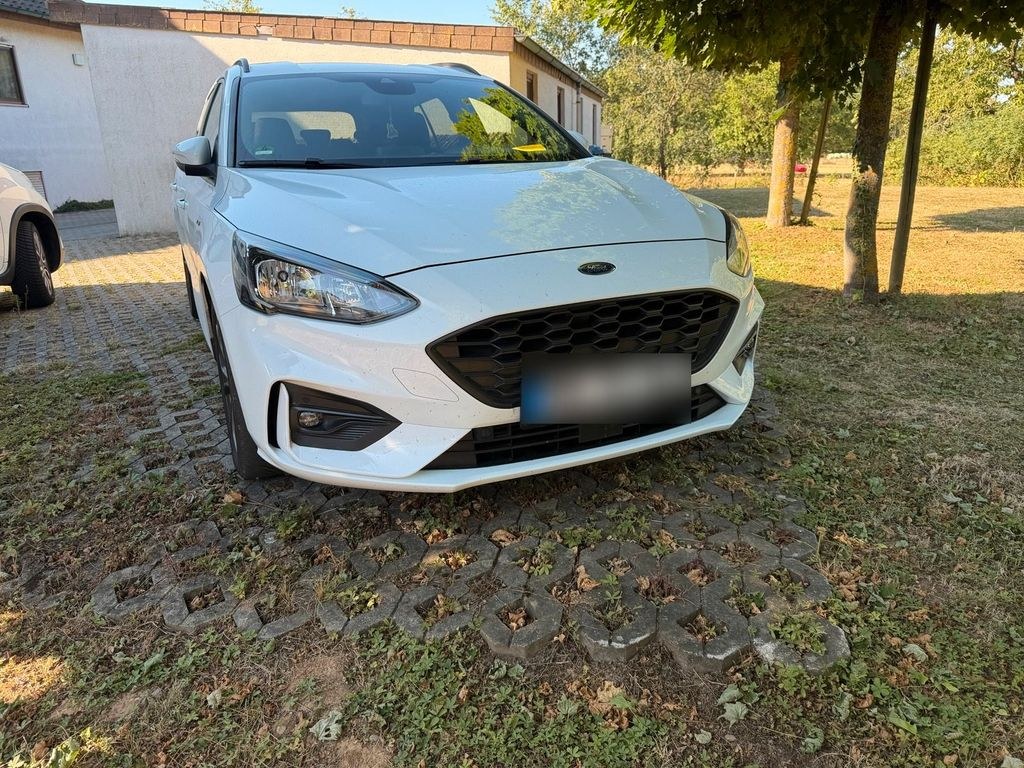 فورد فوکوس ST-line
