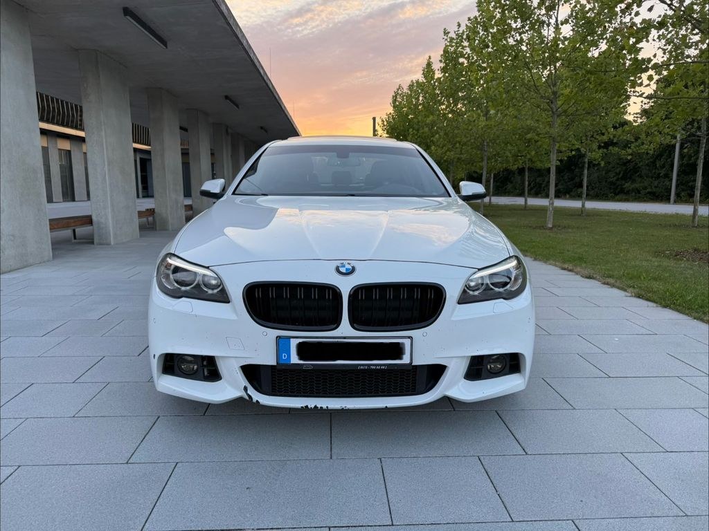 نمای دیگر بی ام و 535i LCI فیسلیفت ام-پاکت 94.000KM TÜV 06/2027