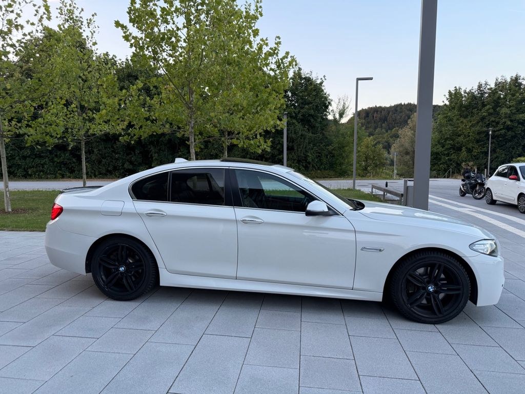نمای دیگر بی ام و 535i LCI فیسلیفت ام-پاکت 94.000KM TÜV 06/2027