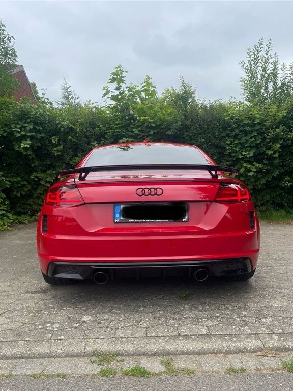 نمای دیگر آئودی تی تی اس لاین TÜV جدید